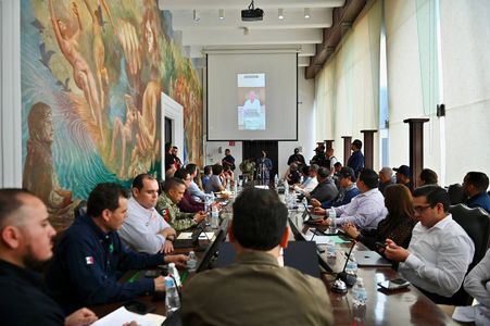 Instala Gobernador Durazo Comité Operativo de Emergencias para despliegue de acciones preventivas por huracán Lorena