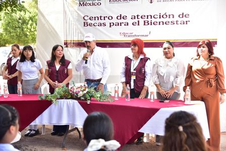Participa Javier Lamarque en inauguración del centro de atención de becas para el bienestar en Pueblo Yaqui