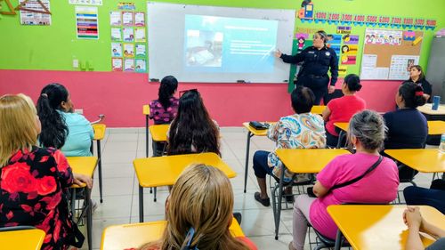 Impulsa programas preventivos participación de madres y padres de familia en la formación de sus hijas e hijos