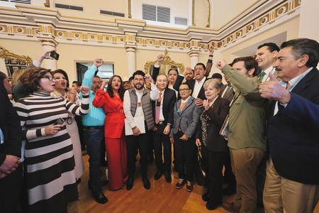 Después de 18 años, Durazo concreta el acuerdo que hace justicia al Río Sonora y a Cananea