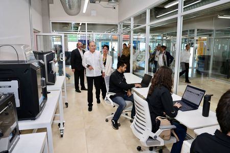 Gobernador Durazo impulsa profesionalización académica para el Centro de Diseño de Semiconductores con respaldo de Presidenta Sheinbaum