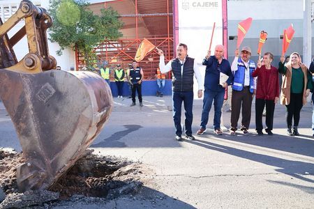 Inicia Javier Lamarque año nuevo con nuevas obras de pavimentación e infraestructura hidrosanitaria en el sector sur de la ciudad