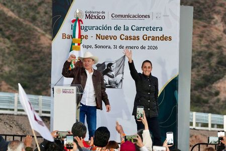 Sheinbaum y Durazo saldan deuda histórica; entregan carretera Bavispe-Nuevo Casas Grandes en beneficio de miles de sonorenses