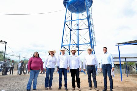 Alfonso Durazo lleva infraestructura hídrica y apoyos educativos a municipios del centro