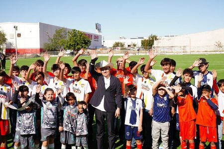 Gobernador Durazo promueve talento de futuras promesas deportivas con “Mundialito Escolar” rumbo al mundial 2026