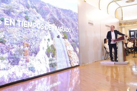 Gobernador Durazo moderniza red carretera sonorense con inversión de 10 mil millones