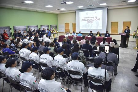 Se gradúa la XVIII generación de cadetes de la academia de policía de Cajeme.