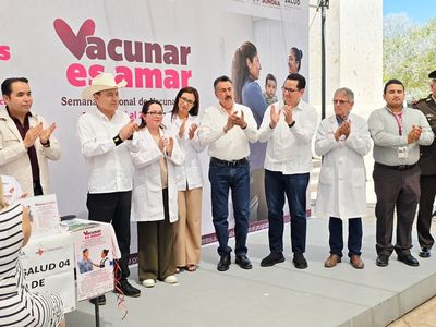 Acompaña presidente Javier Lamarque a gobernador Alfonso Durazo durante la puesta en marcha de la semana nacional de vacunación 2026