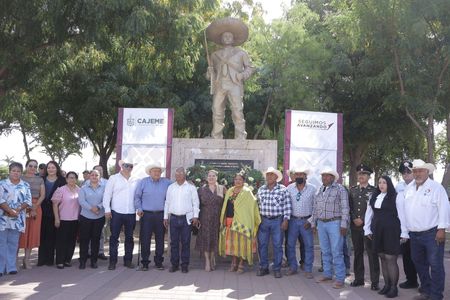 Conmemoran 107 aniversario luctuoso del general Emiliano Zapata Salazar