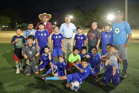 CON MÁS CANCHAS ILUMINADAS Y ESPACIOS DEPORTIVOS AVANZA EL BIENESTAR EN CAJEME: LAMARQUE