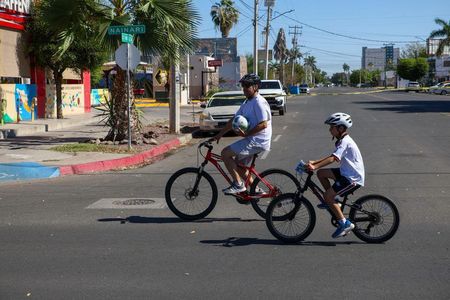 Disfrutan decenas de familias del tradicional “DOMINGUEANDO EN BICI Y MÁS”