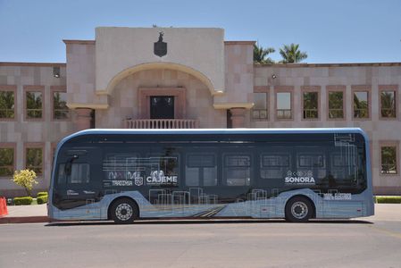 Presentan en Cajeme prototipo de transporte cien por ciento eléctrico y ecológico.