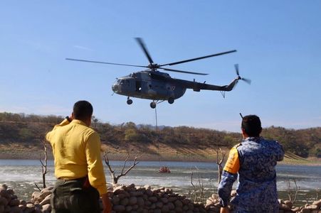 Gobierno de Sonora en trabajo coordinado con instituciones de los tres niveles de gobierno logra control total del incendio forestal “La Casita” en Arivechi