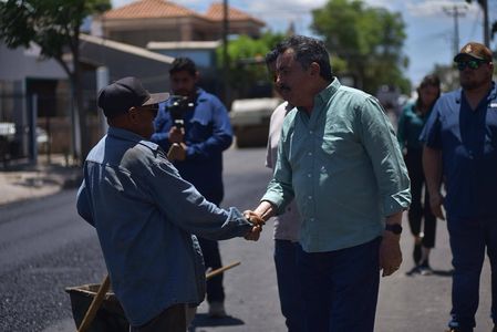 Más de 30 mil metros cuadrados de vialidades han Sido rehabilitados en Cajeme con adquisición de nueva maquinaria.