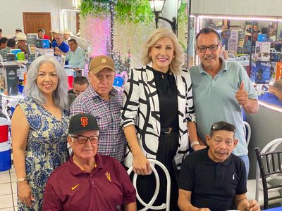 Reconoce Claudia Santacruz a padres jubilados y pensionados del ayuntamiento de Cajeme