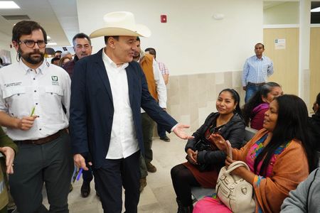 Cumplen Durazo y Sheinbaum compromiso pendiente desde 2014; iniciarán nuevo hospital en Ures