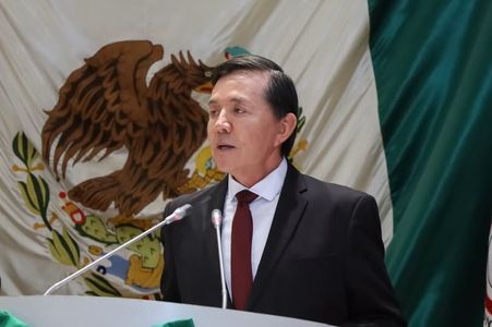 Refrenda Grupo Parlamentario de Morena compromiso con la defensa de la soberanía nacional