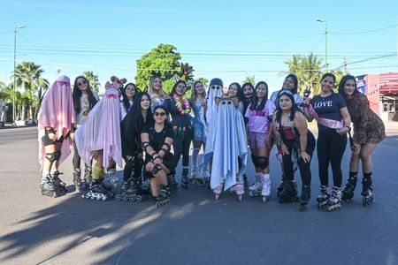Disfrutan familias cajemenses un DOMINGUEANDO EN BICI Y + lleno de diversión y disfraces